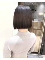 ホロ(hollo)&nbsp;切りっぱなしボブ_タッセルボブ_ミニボブ