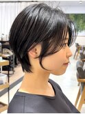 【大人ショート/くびれショートヘア/前髪なし】