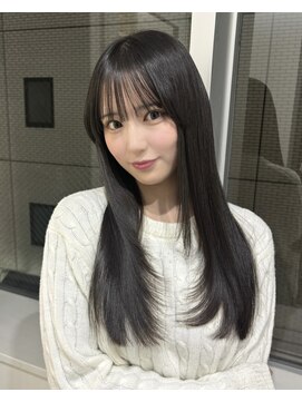 ユーフォリア 渋谷グランデ(Euphoria SHIBUYA GRANDE) レイヤーカット 暗髪艶カラー