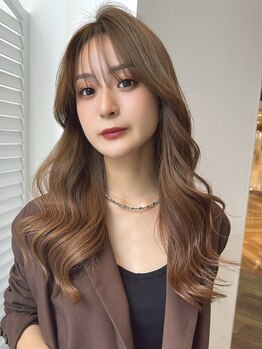 ケーツー心斎橋 クイーンズガーデン バイ ケーツー(K two QUEEN'S GARDEN by K two)の写真/トレンドのくびれヘアは顔周りのレイヤーが重要♪雰囲気を変えたい方にも◎品よく“可愛い”大人女性に