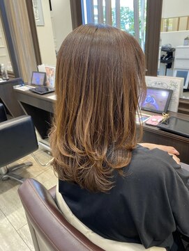 ヴィサージュクオン(VISAGE Quon) ナチュラルくびれレイヤー