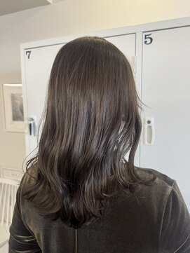 アコロン(acoron) 艶髪ミディアムレイヤー/プレミークトリートメント