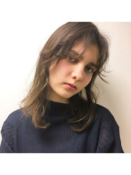 パージュ 代々木公園(Page) ミディアム × ベージュブラウン × レイヤースタイル