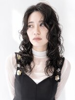 シエル ドゥ サワ(ciel de SAWA)&nbsp;スパイラルパーマ×レイヤーロング 濡れ髪風束感でクールに