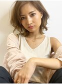 小顔セミウェットウェーブピンクベージュハイライトカラー