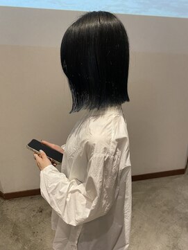 ショウビット(Show Bit) きりっぱなしボブ