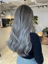 メリー オオサカ(Merly Osaka)&nbsp;ガッツリ寒色で色落ち楽しいバレイヤージュ_silk white ash_