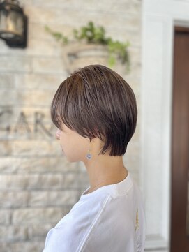 フラット 千葉(Flat.) ハンサム丸みショート/アッシュカラー【千葉】