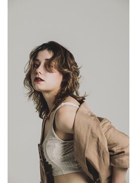 コアテラス(CORE Terrace) ウルフカット/シングルカラー