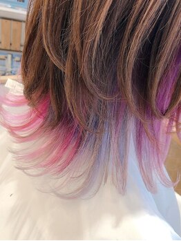 ビューティーマルシェ ミンナノ ららぽーと愛知東郷店の写真/《エクステ40本+カット¥21450》本格シールエクステで長さチェンジからインナーカラーまで幅広く対応♪