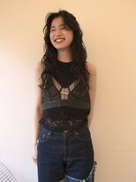 ラボ(Ravo) 黒髪ロングパーマ