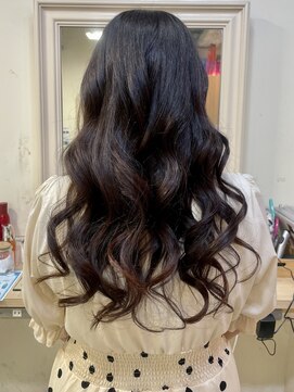 アエラス(Aeolus) 韓国風巻き髪ロング