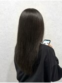 オリーブグレージュ