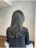 レイヤーカット　オリーブグレージュ　ナチュラル