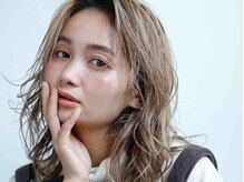 一歩先のオシャレ！透明感が叶うブリーチオンカラー！　（学芸大学）