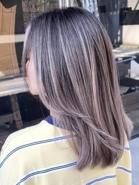 シェイト 天神(ciate) バレイヤージュ/レイヤーカット/ダブルカラー/ブリーチ/天神