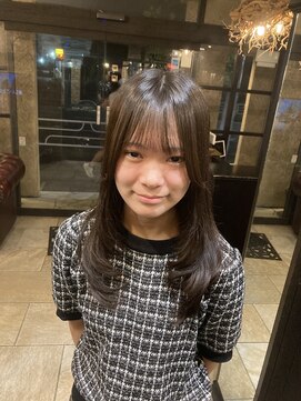 モナン 海老名(Monan) レイヤーカット 顔まわりレイヤー 韓国ヘア
