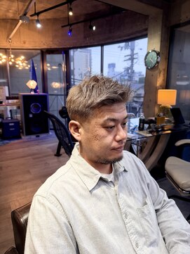 キャラクター 松山市(character) メンズブリーチ白髪ぼかしカラー