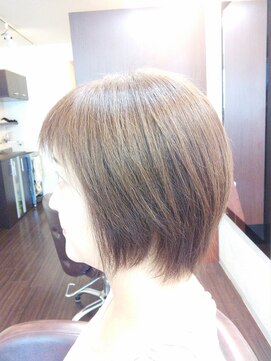 ヘアメイク ビス(Hair Make Bis.) ショートボブ