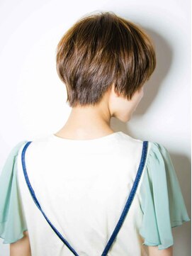 リリアン 青山(relian) 首もとスッキリ襟足短めショート☆relian青山