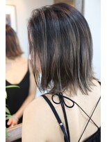 ジャコ ヘアー(jako HAIR)&nbsp;切りっぱなしボブ3Dカラーグレージュ　白髪ぼかし　レイヤーボブ