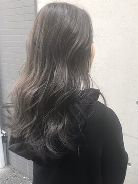 ヘンリエッタ 吉祥寺(Henrietta) フルブリーチで作る透明感ベージュ