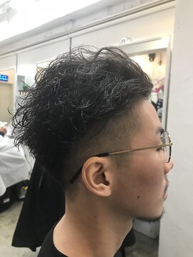 ツーダブルバイフィフス 西梅田店(WW.. by fifth) 刈り上げバブルスパイラル【メンズ/梅田/JR大阪/西梅田/北新地】