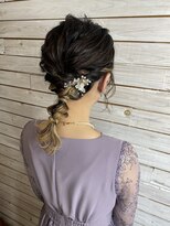 デコヘアー キートス(DECO HAIR kiitos)&nbsp;インナーカラーのお呼ばれアレンジ