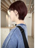 くびれが綺麗なナチュラルショートヘア