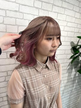ミューバイケンジ(miu by KENJE) miu&橋本愛海　ベージュとピンクのデザインカラー