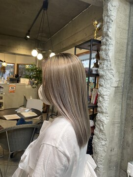 ヘアーラボ ハチ(HAIR LABO HACHI) グレージュ