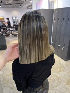 メリー オオサカ(Merly Osaka) アッシュベージュバレイヤージュ