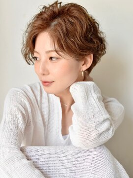 スリー(Th:ree) 大人可愛い20代30代40代丸みとくびれショートボブ◎