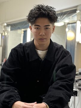 メリケンバーバーショップ フクオカ(MERICAN BARBERSHOP FUK) ハイライトマッシュパーマウルフアッシュブラック