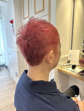 ネオリーブ チロル 横浜西口店(Neolive CiroL.) 白髪染め　メンズカラー　ピンク　ブリーチ無し