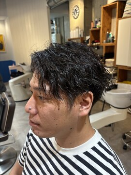 アメラボ(AmeLab) 名古屋天白区梅ヶ丘30～50代メンズツイストスパイラルパーマ