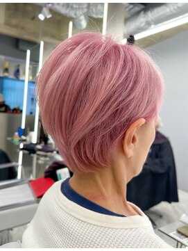 ヴァイス 新宿店(VAICE) 大人ショートカット/ピンクベージュ/ハイトーンカラー