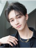 スーツ短髪ツーブロック束感モテる黒髪シークレットパーマ流行