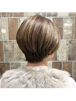 ピークアブー アヴェダ アトレ恵比寿(PEEK-A-BOO AVEDA) 前髪なし/ショート/ショートボブ/ハイライト/恵比寿