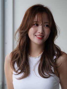 オリーブベージュ/ウェットヘア /レイヤーカット/戸塚