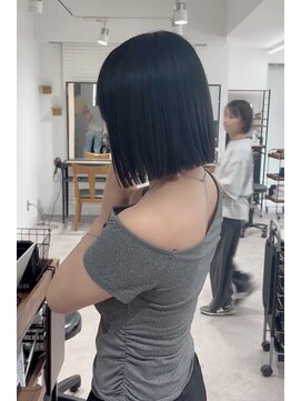 ネオリーブ クーロ(Neolive curro) 小顔タッセルボブ×酸性ストレート[ぱつっとボブ/縮毛矯正/横浜]