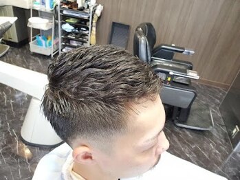 ヘアーゴラッソ(HAIR GOLAZO)の写真/デキる男性は身だしなみから！顔の印象を大きく左右するひげ・眉のお手入れは、プロにお任せください★