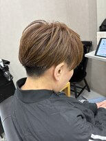 パロ(PALO)&nbsp;刈り上げ女子 × ナチュラルブラウンショート