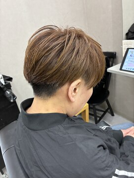 パロ(PALO) 刈り上げ女子 × ナチュラルブラウンショート