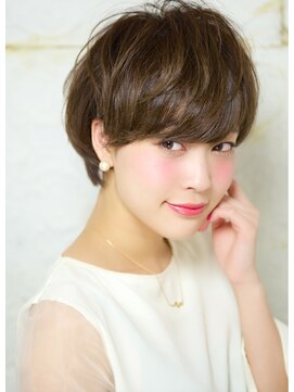 オーガスト ヘア ネイル(AUGUST hair nail) カットで決まる　大人気ショートボブ　横浜駅】