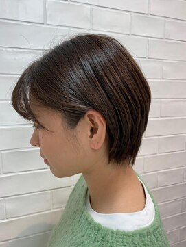 ニューヨーク 稲荷町店 大人可愛い小顔耳かけショートボブ