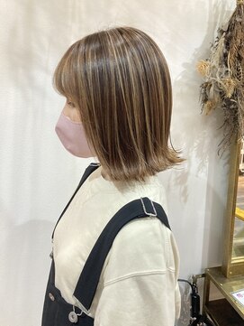 メール(Mer...) ハイライトカラー/外はねボブ☆