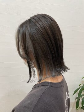 オーリーヘアー(Olliy hair) 外ハネカールボブインナーカラーニュアンスカラーグレーベージュ
