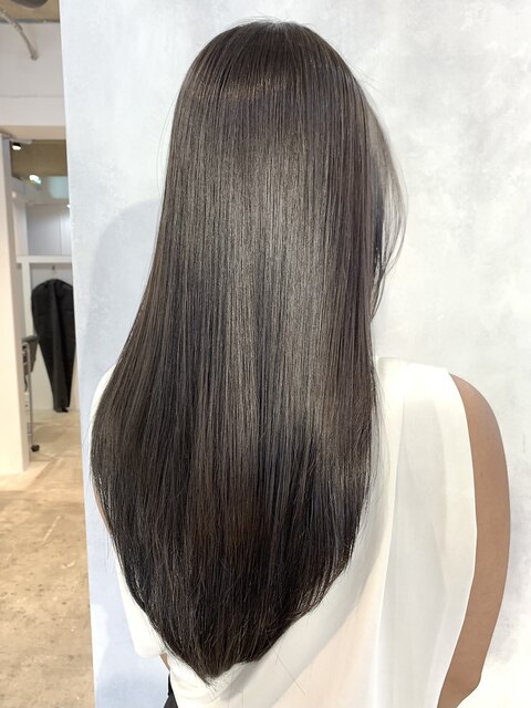 韓国レイヤー髪質改善グレーベージュインナーグレージュオンブレ