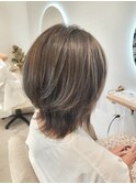 くびれボブ｜外ハネボブ｜ミディアムウルフ｜ハイトーンカラー
